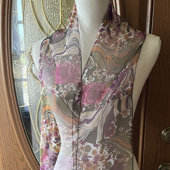 Floral Patterned Scarf - Picture 2 of 10